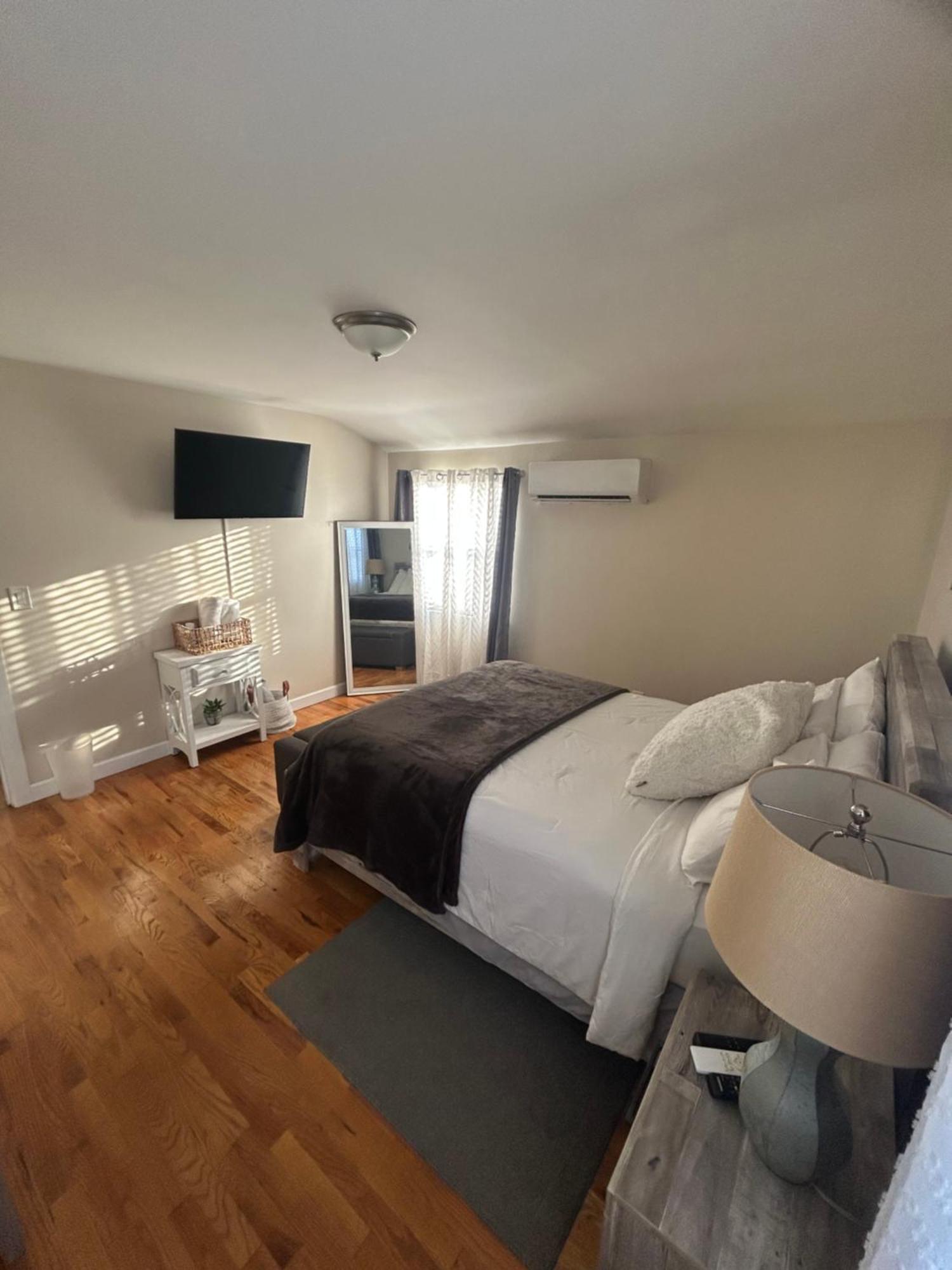 Chic Modern Bedroom 5 Mins From Jfk 뉴욕 외부 사진
